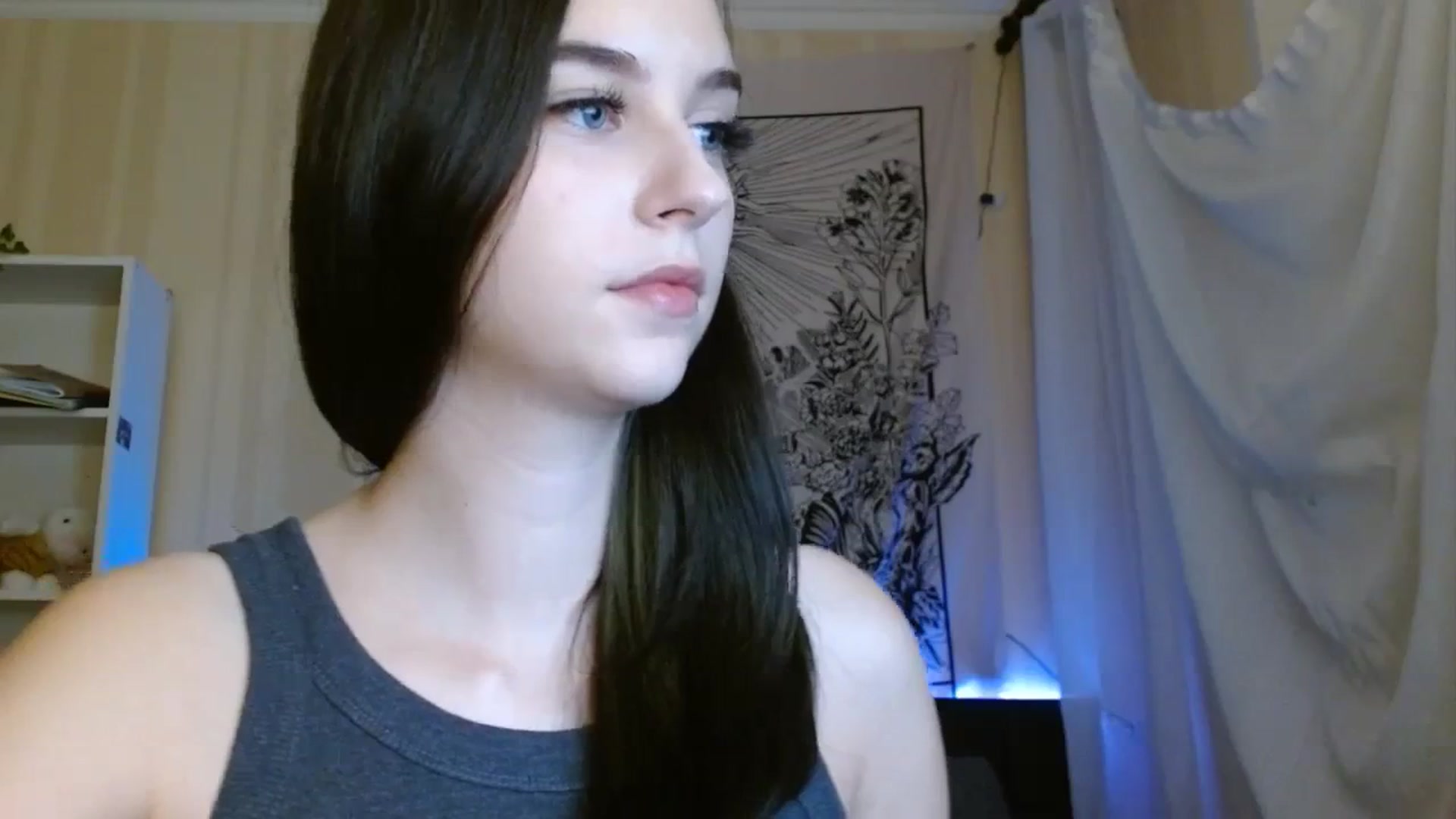 Gallery image thumbnail from ElsieF_'s myfreecams stream on, 10/29/2023, 17:26 image 20 of 20