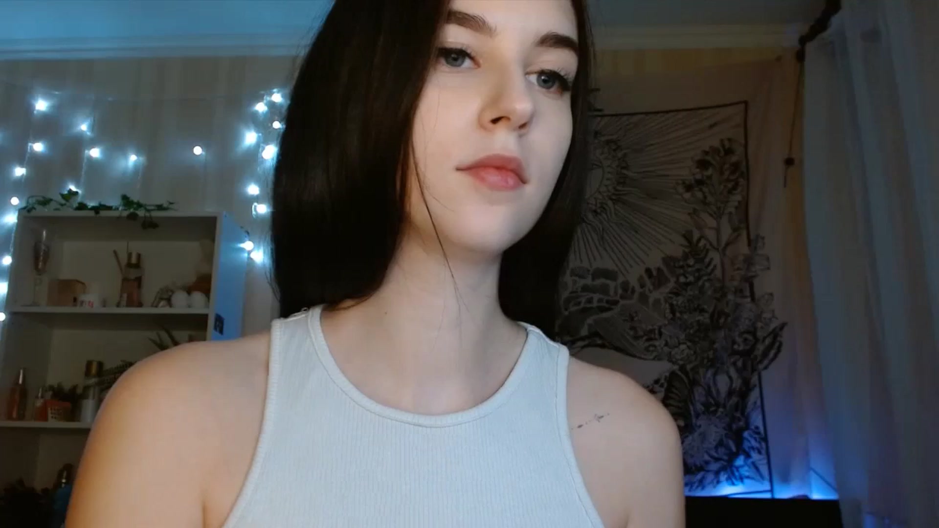 Gallery image thumbnail from ElsieF_'s myfreecams stream on, 11/12/2023, 18:47 image 13 of 20