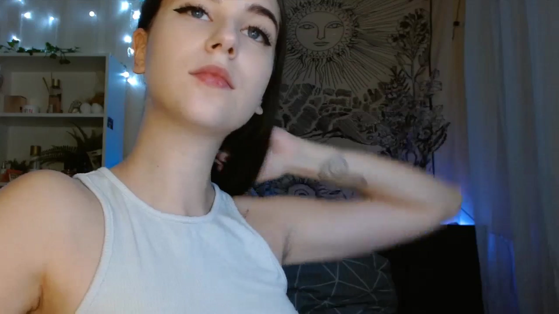 Gallery image thumbnail from ElsieF_'s myfreecams stream on, 11/12/2023, 18:47 image 8 of 20