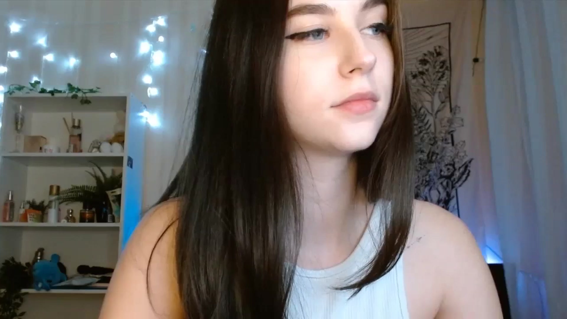 Gallery image thumbnail from ElsieF_'s myfreecams stream on, 11/12/2023, 18:47 image 20 of 20