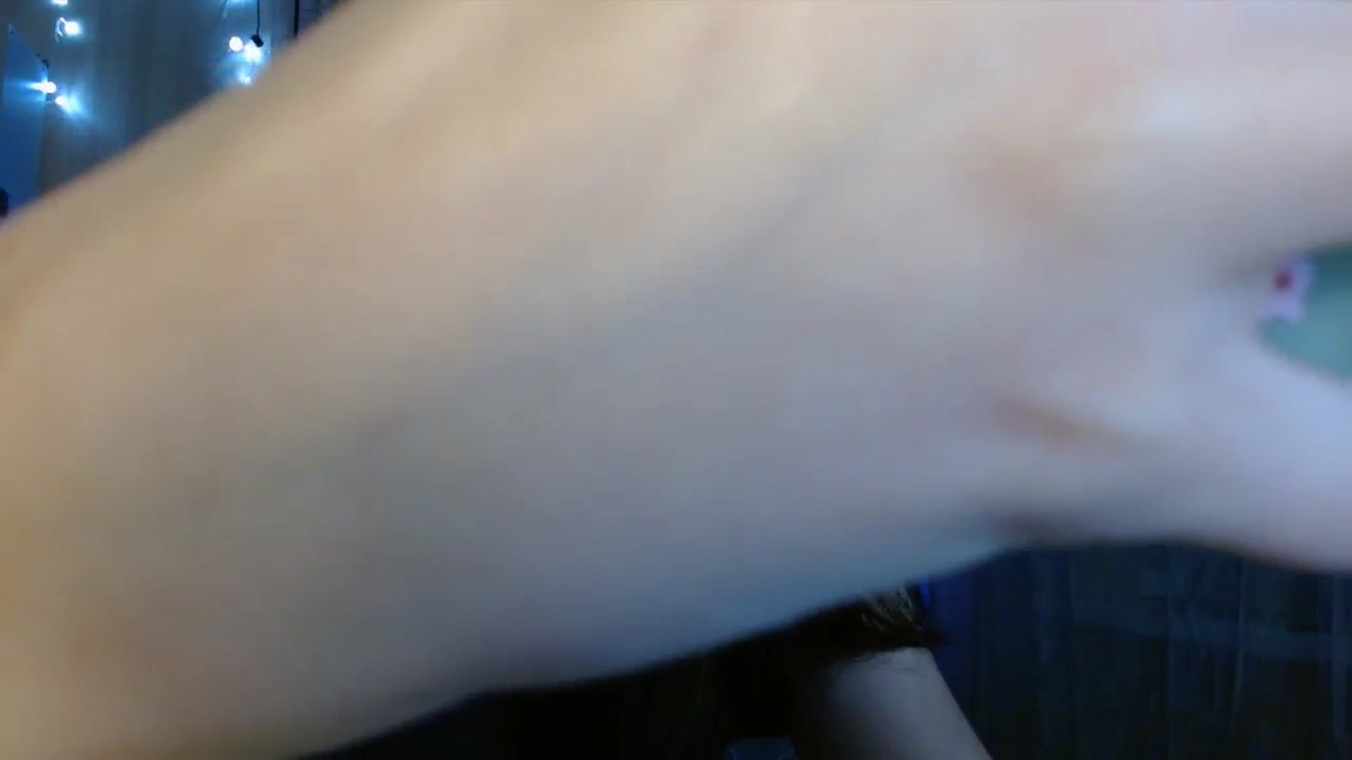 Gallery image thumbnail from ElsieF_'s myfreecams stream on, 11/19/2023, 19:06 image 6 of 20
