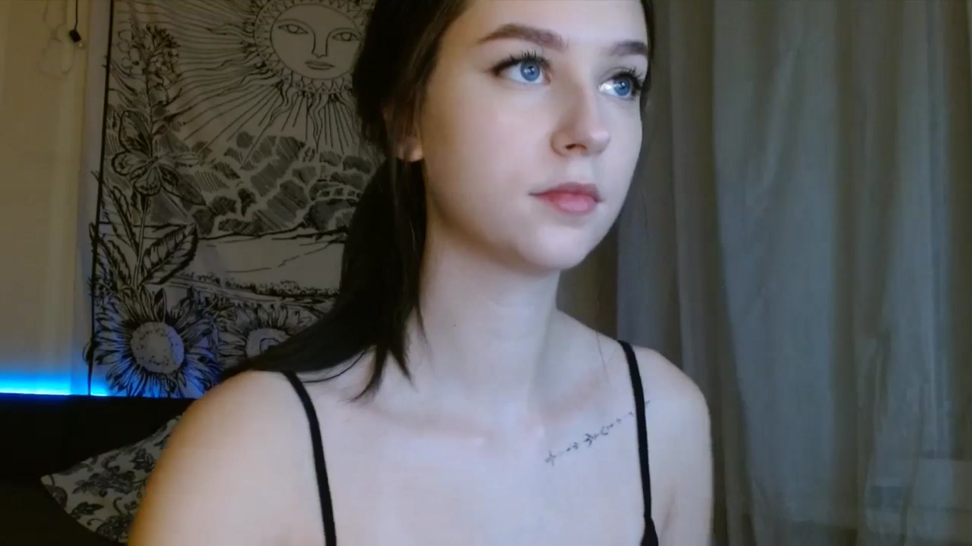 Gallery image thumbnail from ElsieF_'s myfreecams stream on, 12/09/2023, 18:14 image 14 of 20