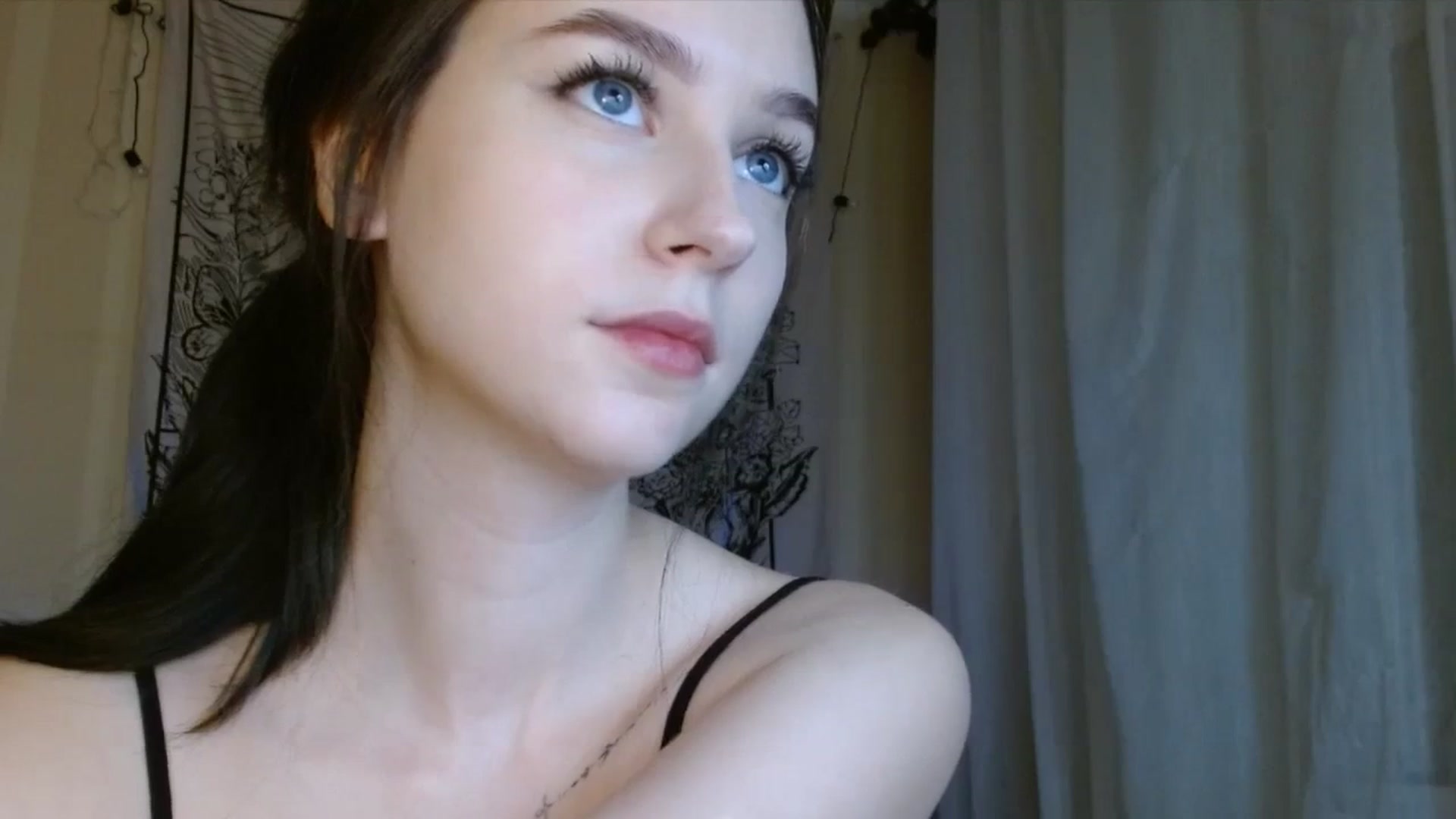 Gallery image thumbnail from ElsieF_'s myfreecams stream on, 12/09/2023, 18:14 image 13 of 20