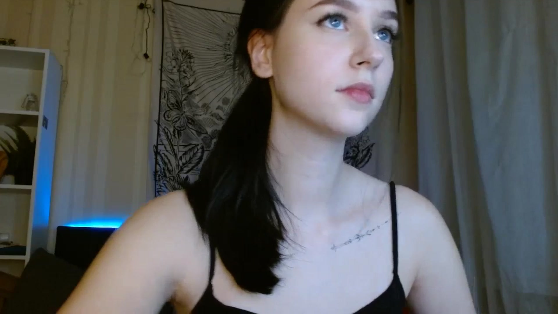 Gallery image thumbnail from ElsieF_'s myfreecams stream on, 12/09/2023, 19:07 image 10 of 20