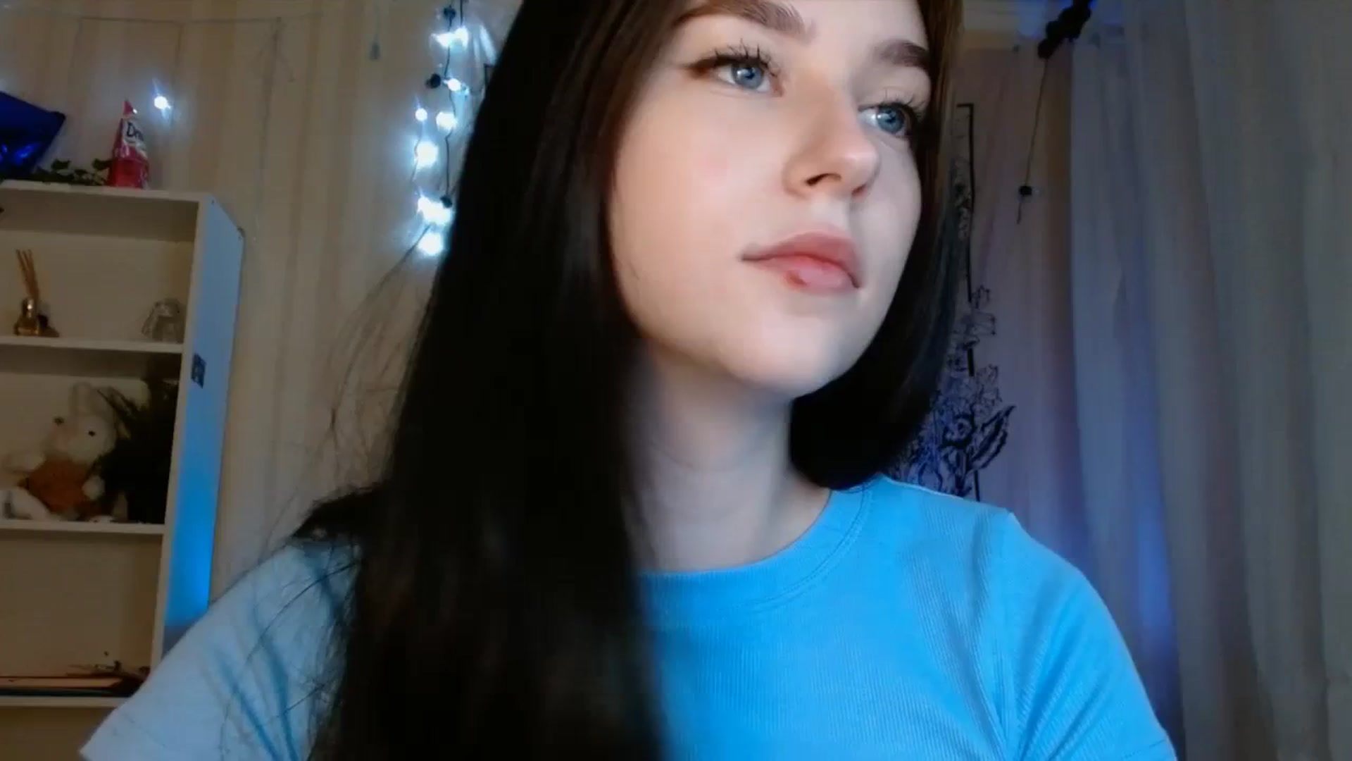 Gallery image thumbnail from ElsieF_'s myfreecams stream on, 12/16/2023, 03:00 image 13 of 20