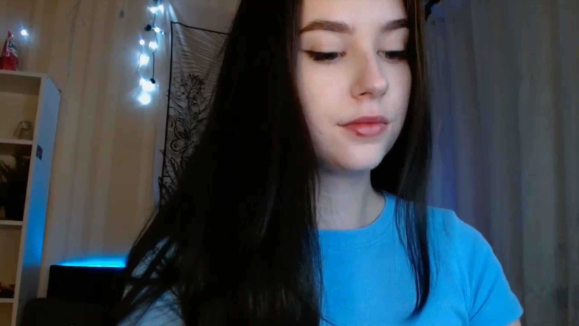 Gallery image thumbnail from ElsieF_'s myfreecams stream on, 12/16/2023, 03:00 image 10 of 20