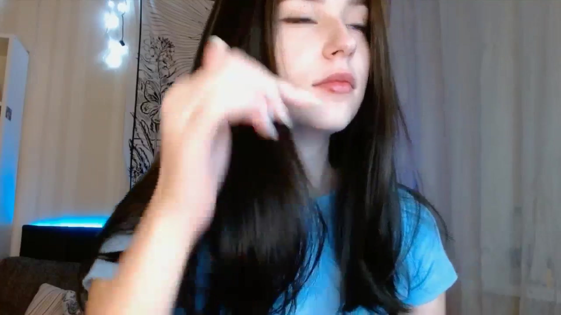 Gallery image thumbnail from ElsieF_'s myfreecams stream on, 12/16/2023, 03:00 image 9 of 20