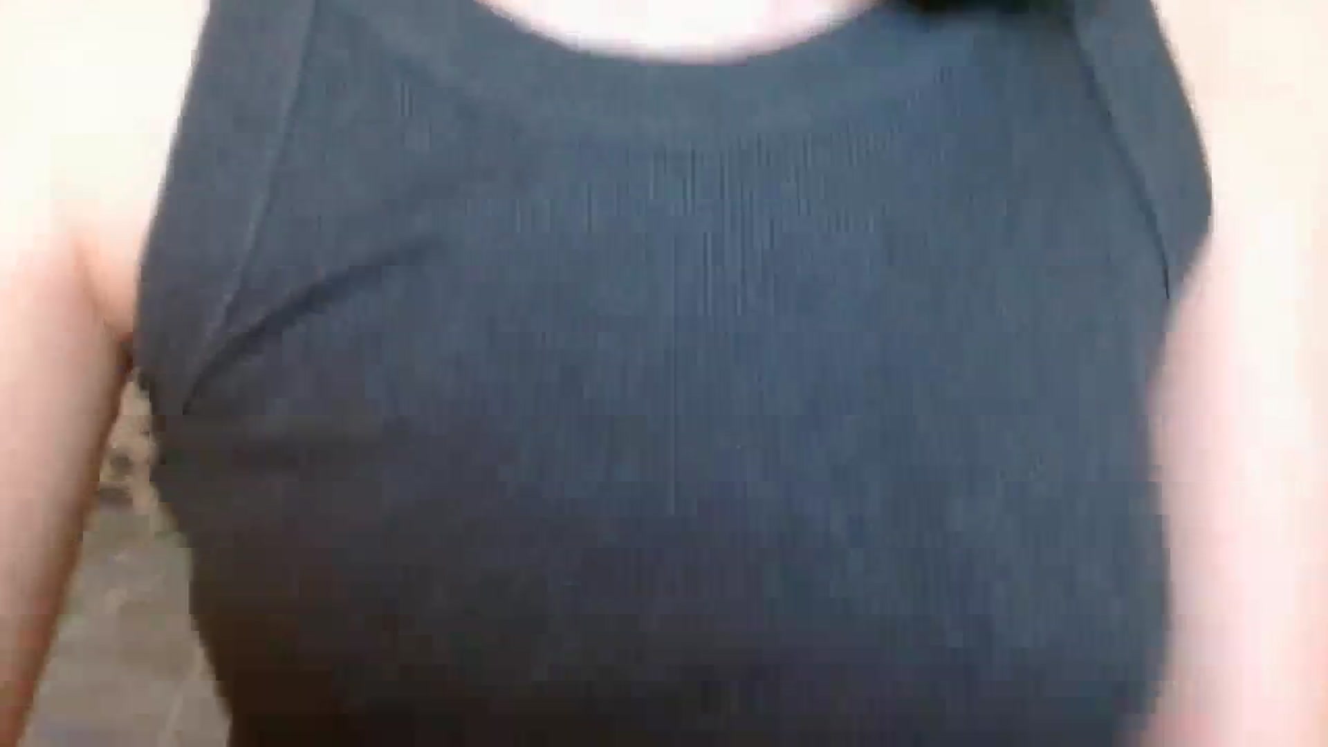 Gallery image thumbnail from ElsieF_'s myfreecams stream on, 12/21/2023, 16:37 image 2 of 20