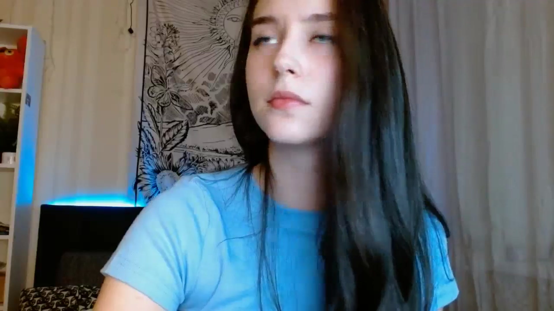 Gallery image thumbnail from ElsieF_'s myfreecams stream on, 12/24/2023, 20:22 image 15 of 20