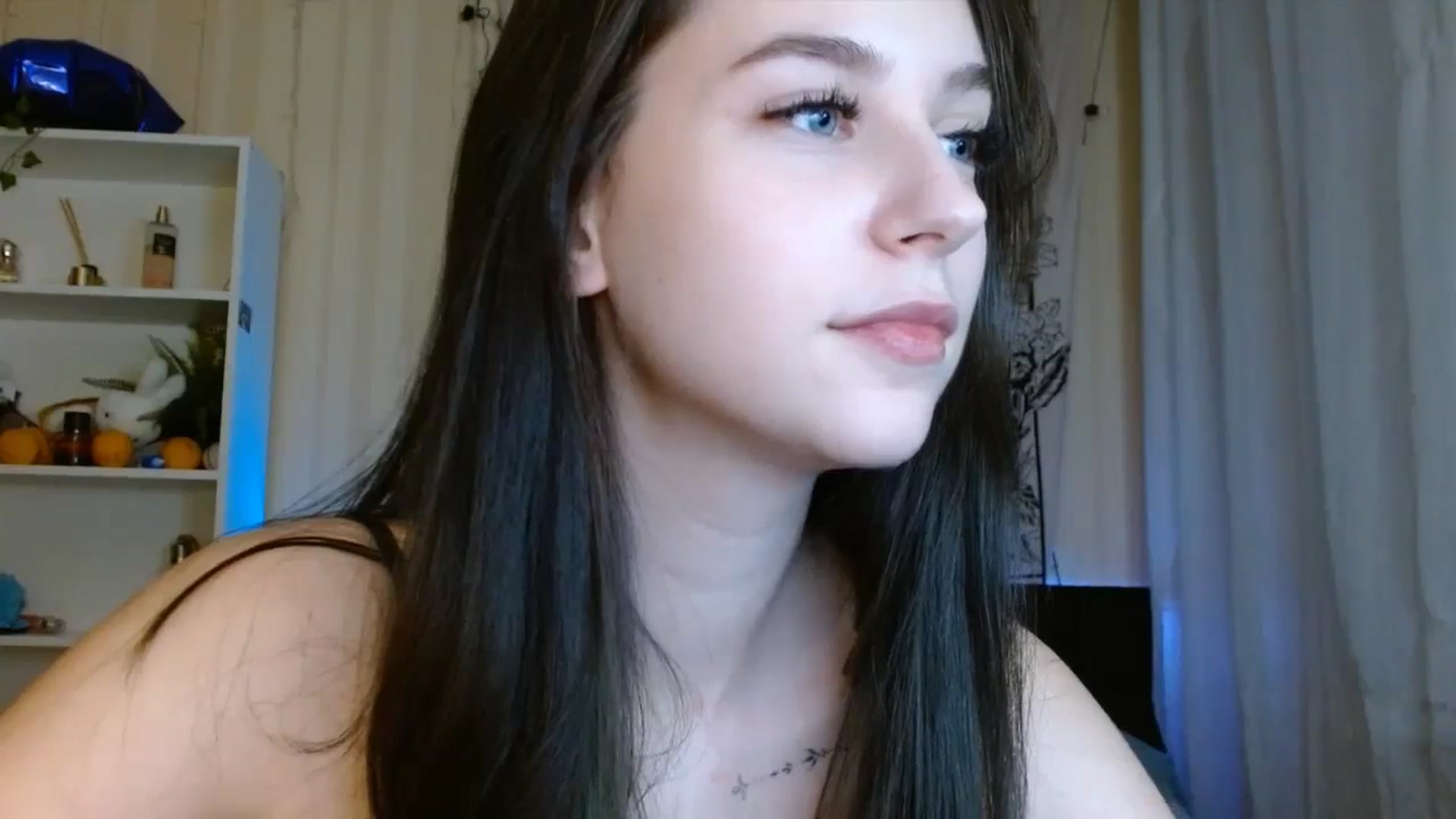 Gallery image thumbnail from ElsieF_'s myfreecams stream on, 01/05/2024, 17:41 image 12 of 20