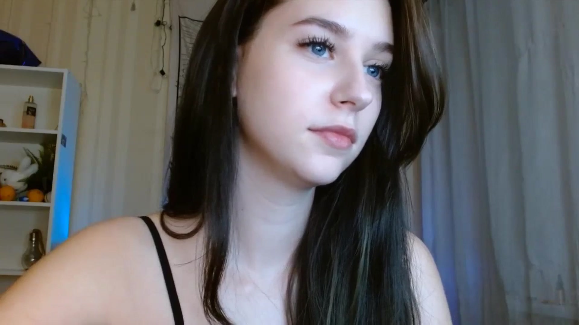 Gallery image thumbnail from ElsieF_'s myfreecams stream on, 01/05/2024, 17:41 image 6 of 20