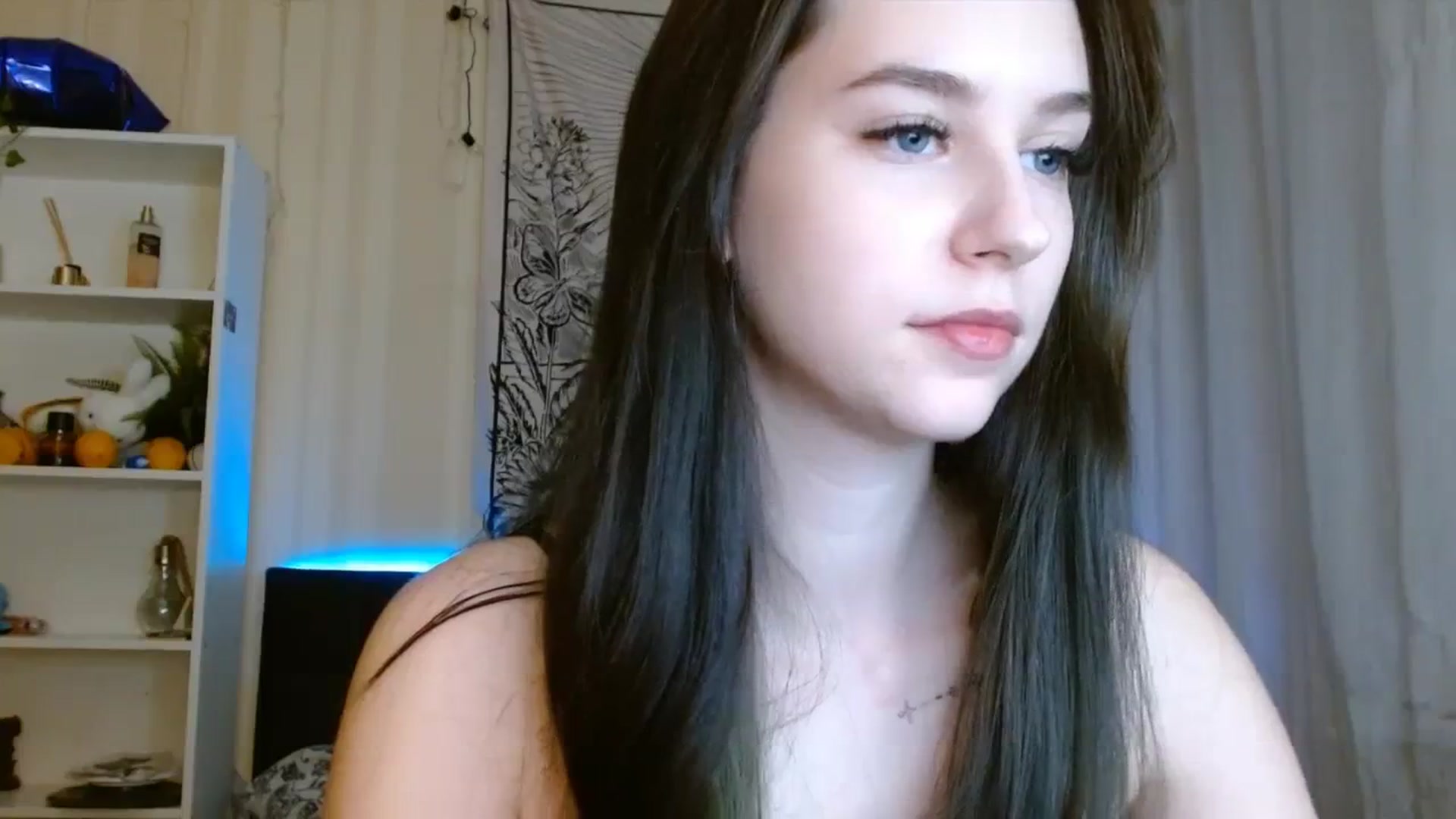 Gallery image thumbnail from ElsieF_'s myfreecams stream on, 01/05/2024, 17:41 image 13 of 20
