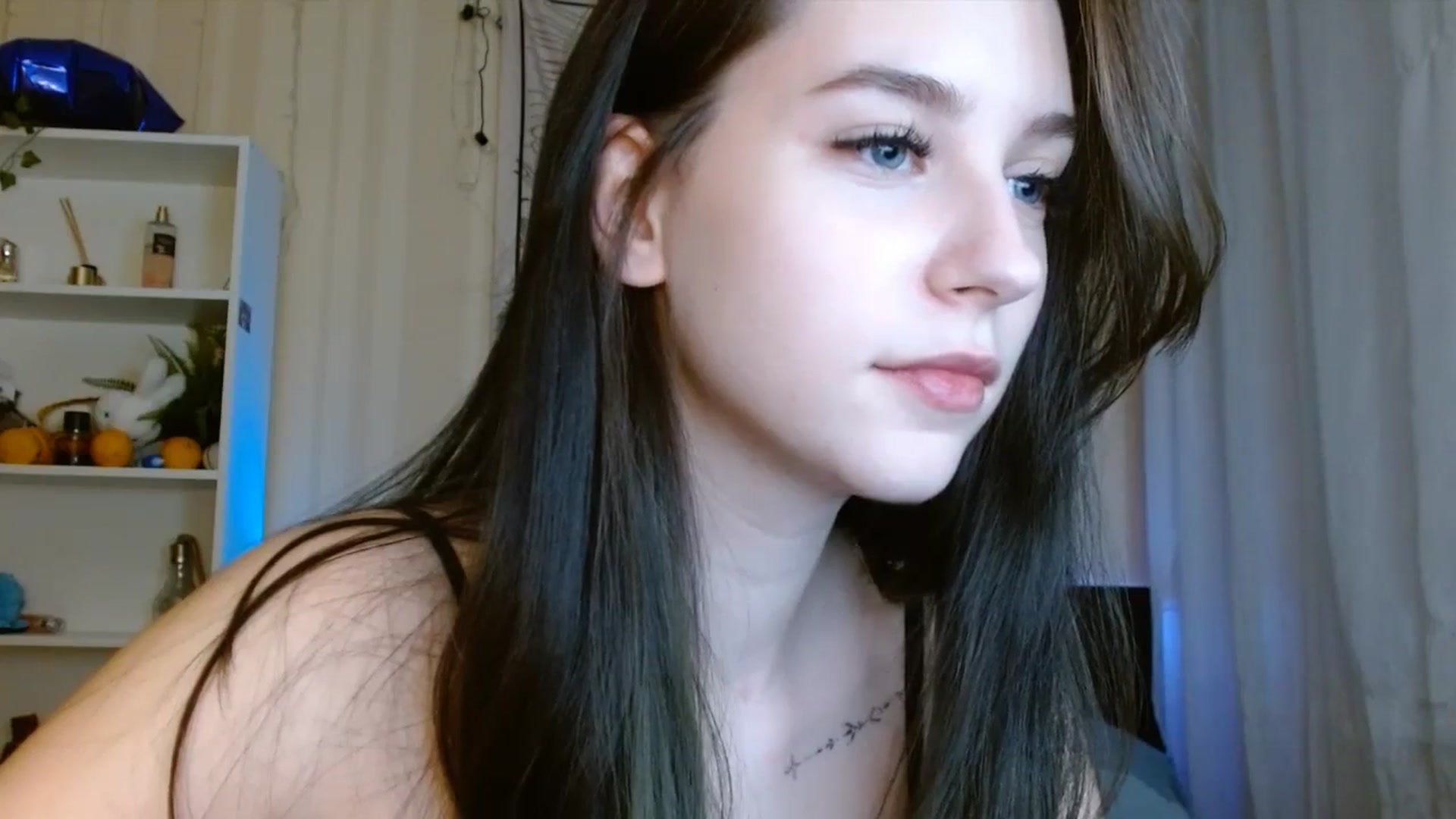 Gallery image thumbnail from ElsieF_'s myfreecams stream on, 01/05/2024, 17:41 image 11 of 20