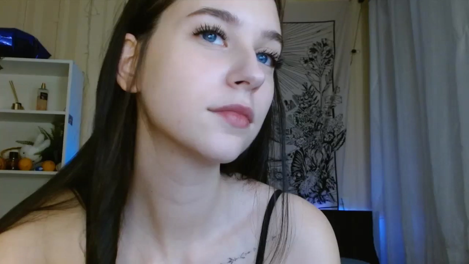 Gallery image thumbnail from ElsieF_'s myfreecams stream on, 01/05/2024, 19:48 image 20 of 20