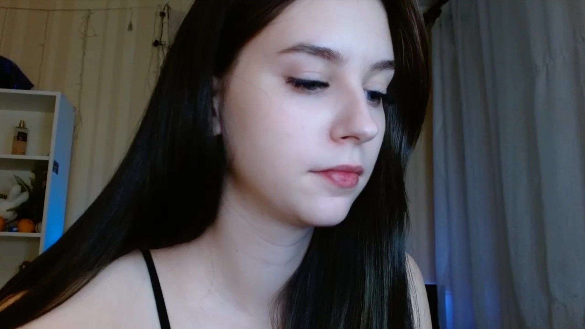 Gallery image thumbnail from ElsieF_'s myfreecams stream on, 01/05/2024, 19:48 image 2 of 20