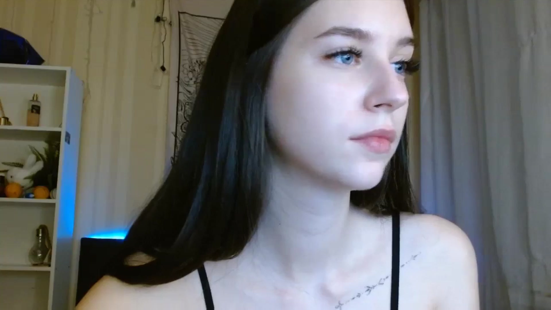 Gallery image thumbnail from ElsieF_'s myfreecams stream on, 01/05/2024, 20:34 image 3 of 20