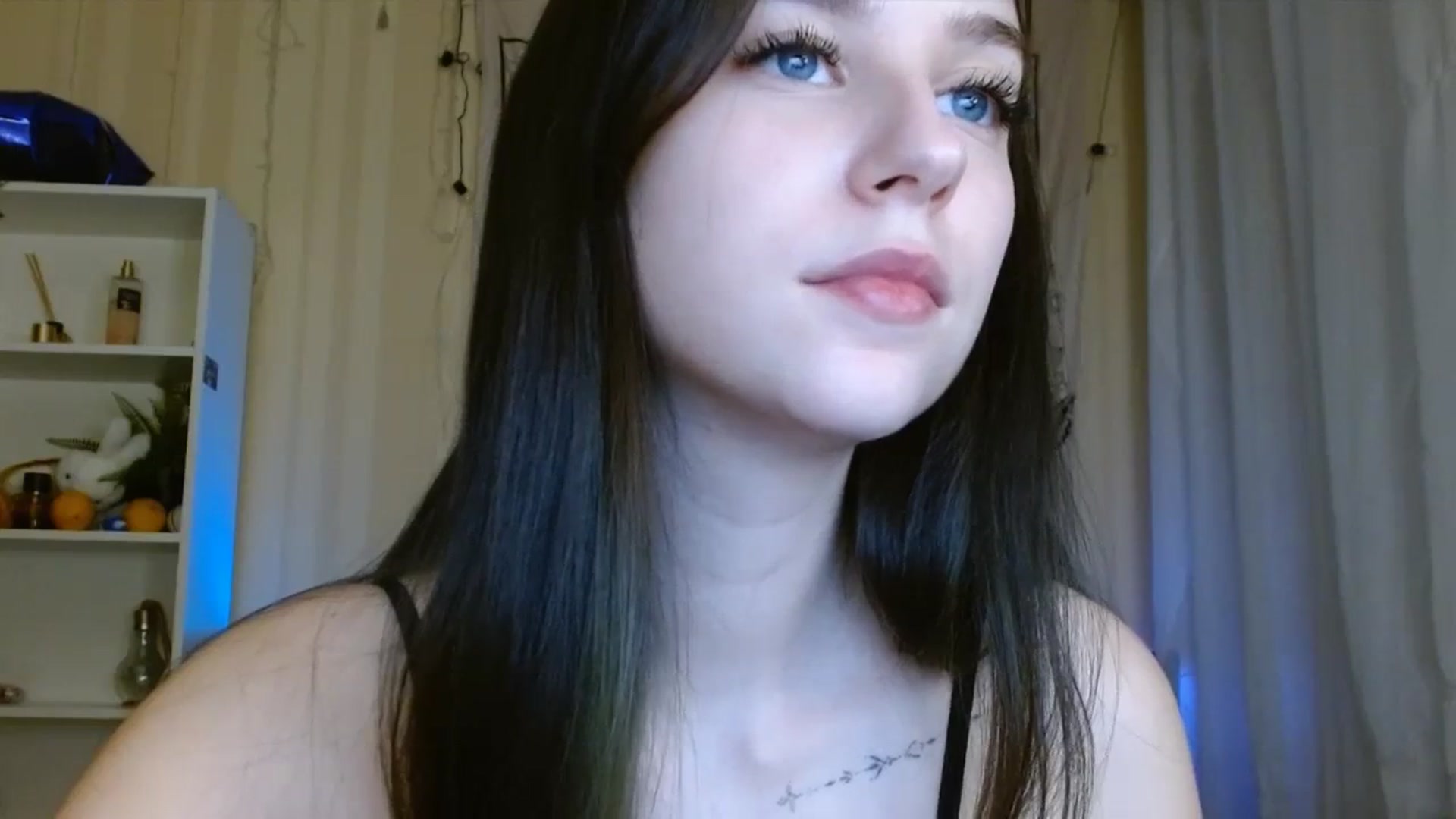 Gallery image thumbnail from ElsieF_'s myfreecams stream on, 01/05/2024, 20:34 image 10 of 20