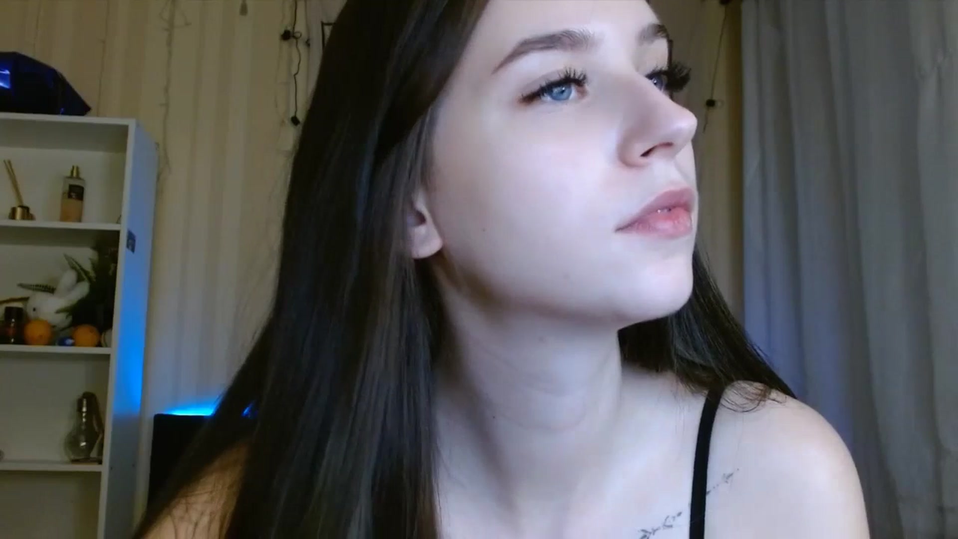 Gallery image thumbnail from ElsieF_'s myfreecams stream on, 01/05/2024, 20:34 image 7 of 20