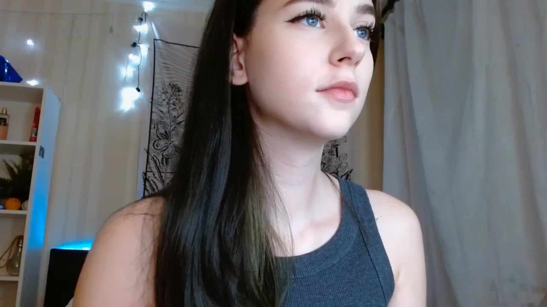 Gallery image thumbnail from ElsieF_'s myfreecams stream on, 01/07/2024, 17:36 image 19 of 20