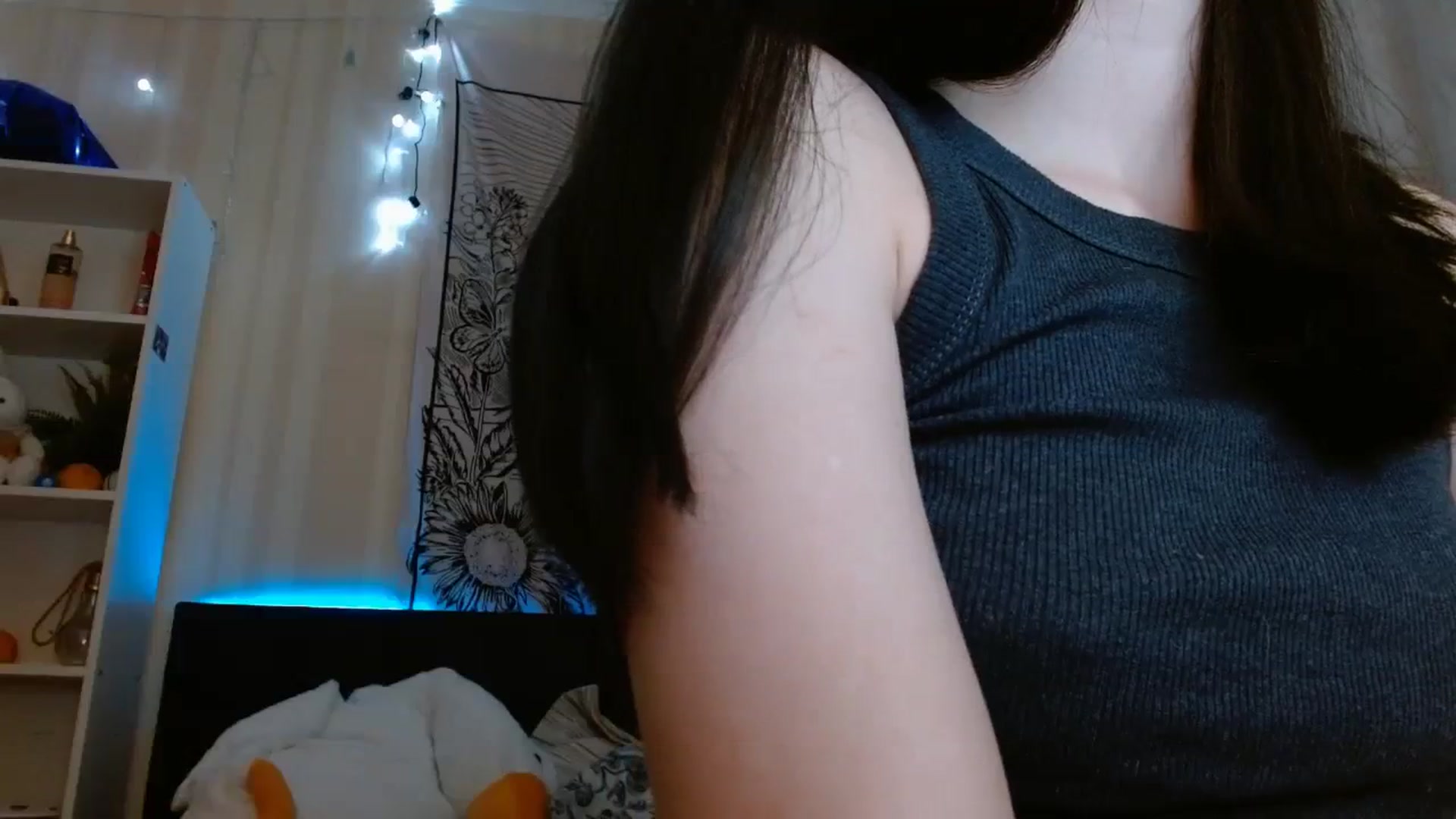 Gallery image thumbnail from ElsieF_'s myfreecams stream on, 01/07/2024, 19:38 image 19 of 20