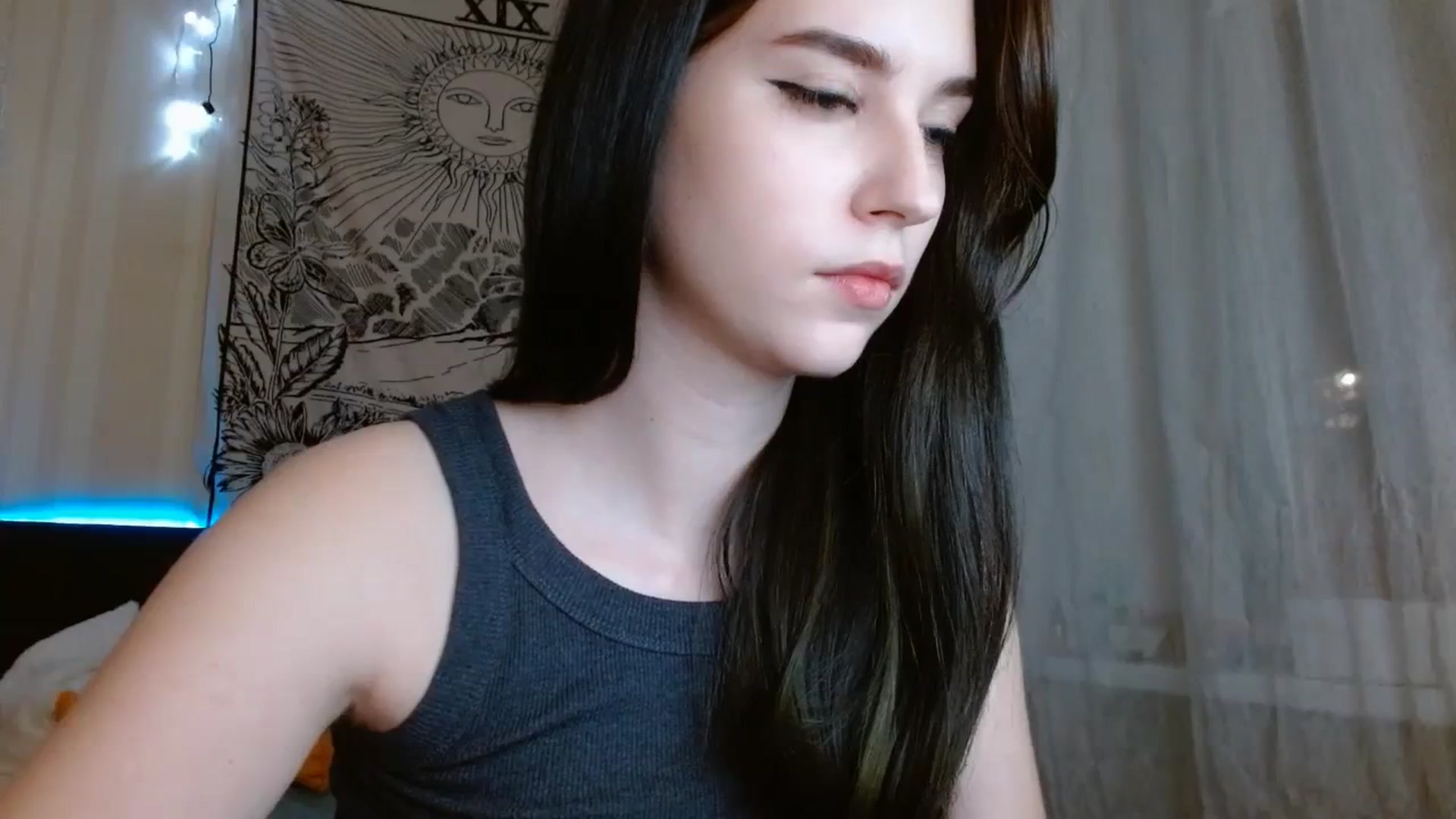 Gallery image thumbnail from ElsieF_'s myfreecams stream on, 01/07/2024, 19:38 image 10 of 20