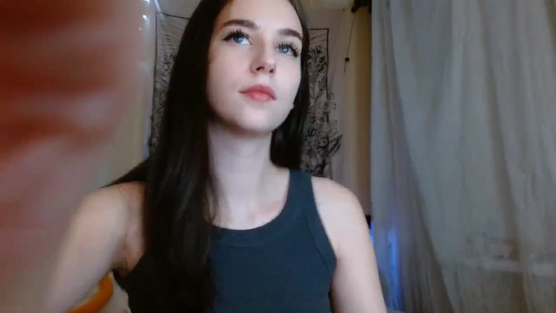 Gallery image thumbnail from ElsieF_'s myfreecams stream on, 01/07/2024, 19:38 image 6 of 20