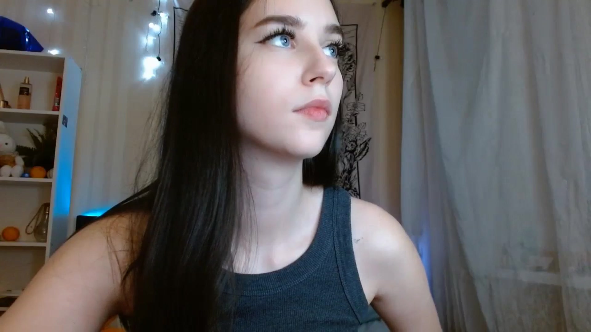 Gallery image thumbnail from ElsieF_'s myfreecams stream on, 01/07/2024, 19:38 image 3 of 20