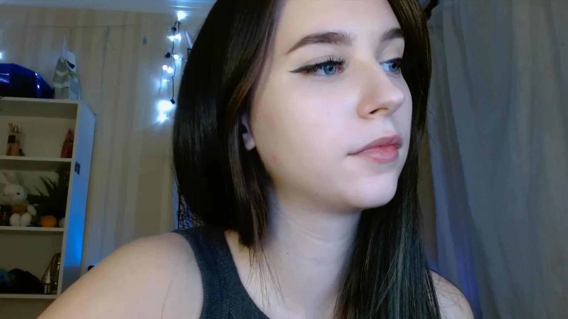 Gallery image thumbnail from ElsieF_'s myfreecams stream on, 01/10/2024, 22:40 image 2 of 20