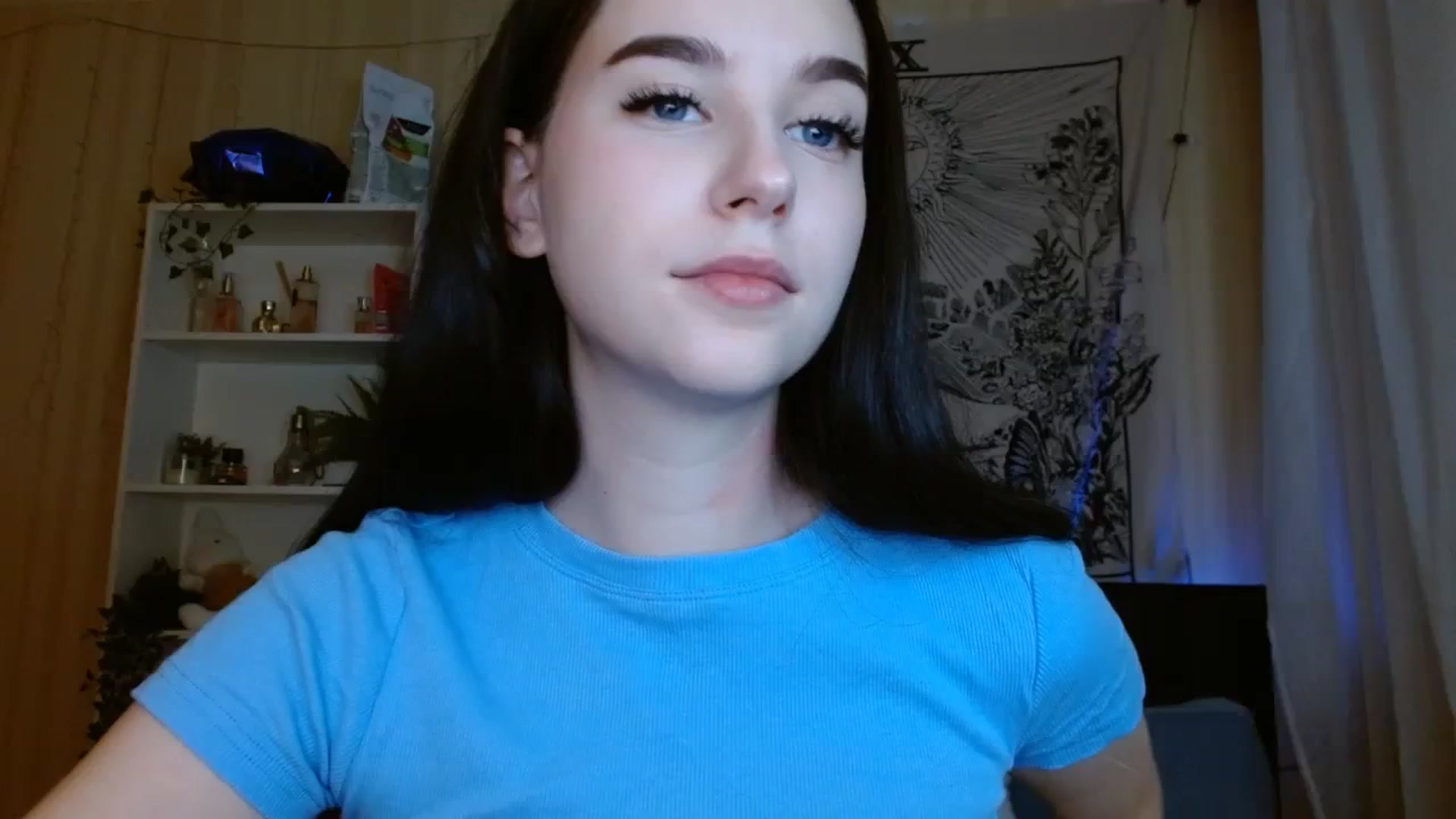 Gallery image thumbnail from ElsieF_'s myfreecams stream on, 01/28/2024, 21:32 image 9 of 20