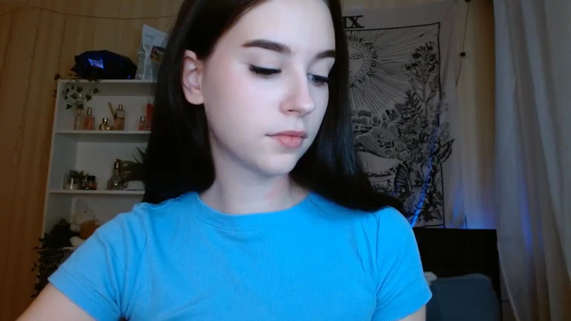Gallery image thumbnail from ElsieF_'s myfreecams stream on, 01/28/2024, 21:32 image 7 of 20