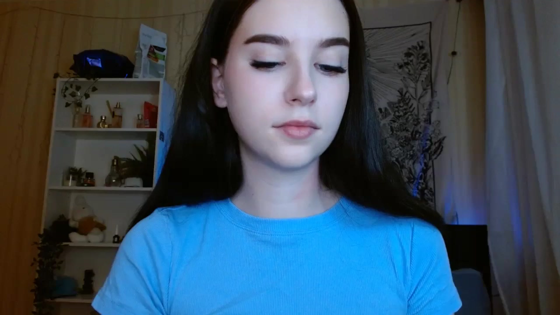Gallery image thumbnail from ElsieF_'s myfreecams stream on, 01/28/2024, 21:32 image 10 of 20