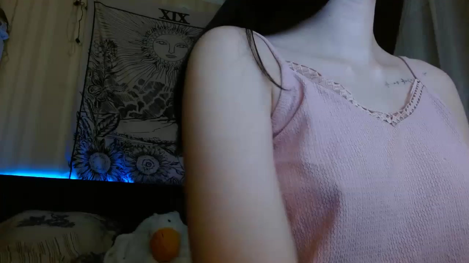 Gallery image thumbnail from ElsieF_'s myfreecams stream on, 02/04/2024, 19:25 image 1 of 20