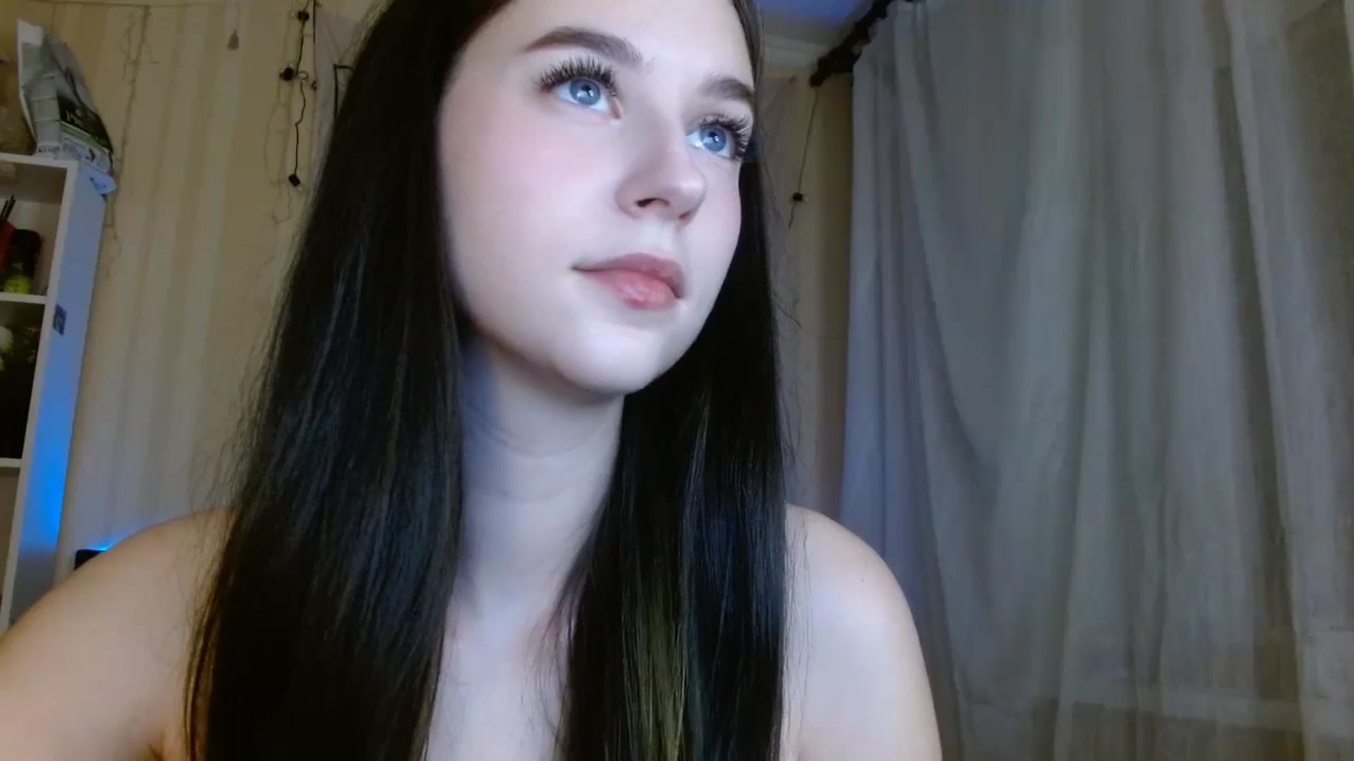 Gallery image thumbnail from ElsieF_'s myfreecams stream on, 02/04/2024, 19:25 image 20 of 20