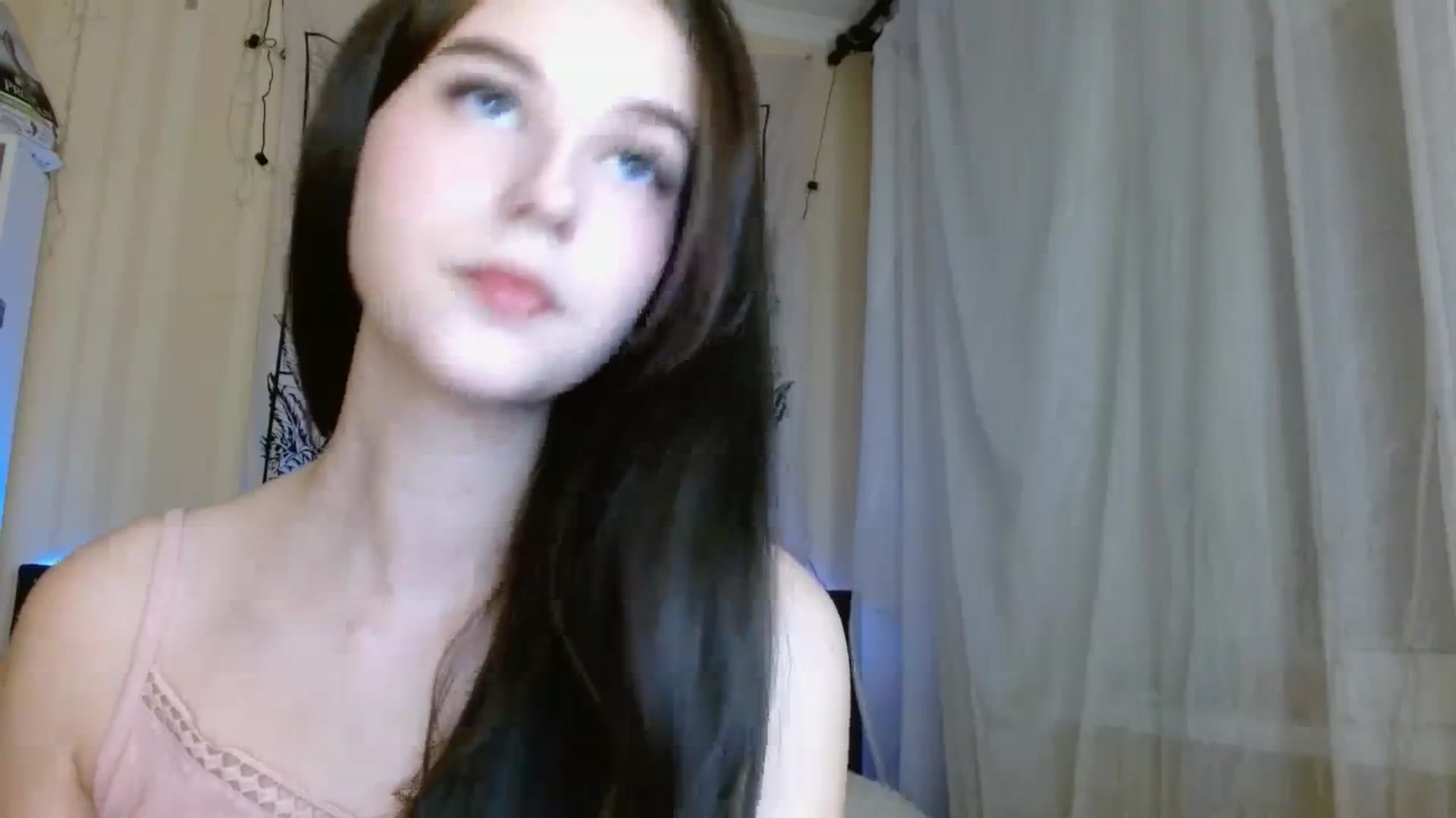Gallery image thumbnail from ElsieF_'s myfreecams stream on, 02/04/2024, 19:25 image 4 of 20