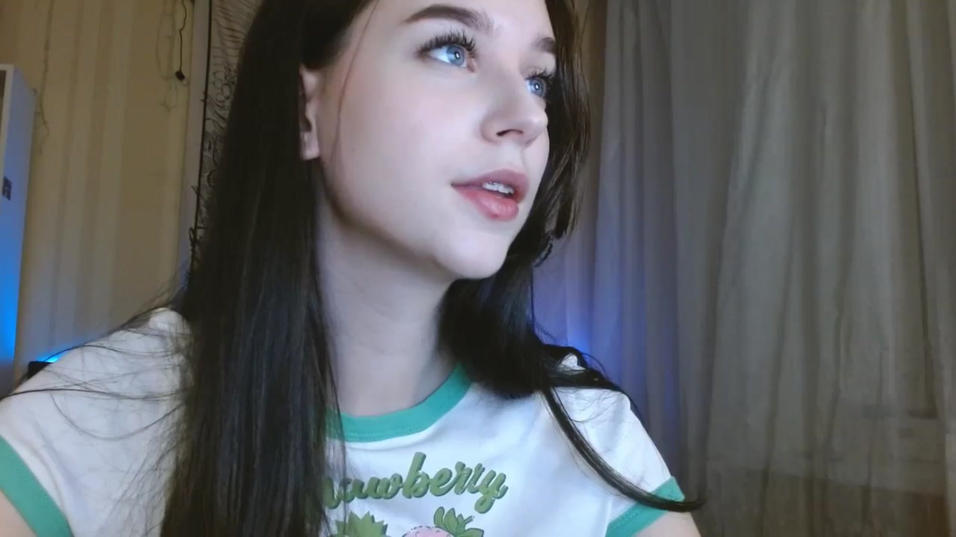 Gallery image thumbnail from ElsieF_'s myfreecams stream on, 02/07/2024, 21:43 image 9 of 20