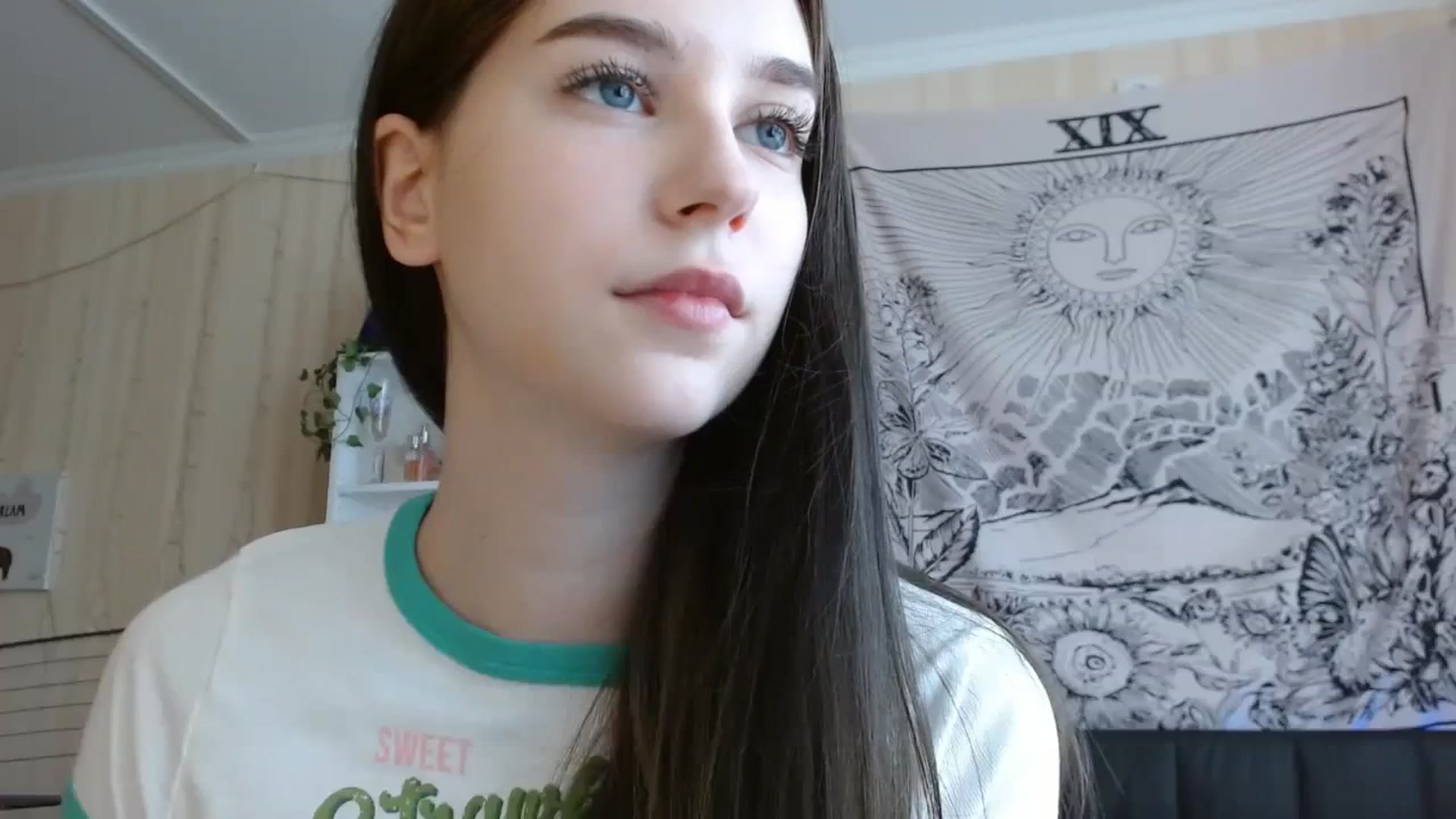 Gallery image thumbnail from ElsieF_'s myfreecams stream on, 02/16/2024, 07:43 image 5 of 20