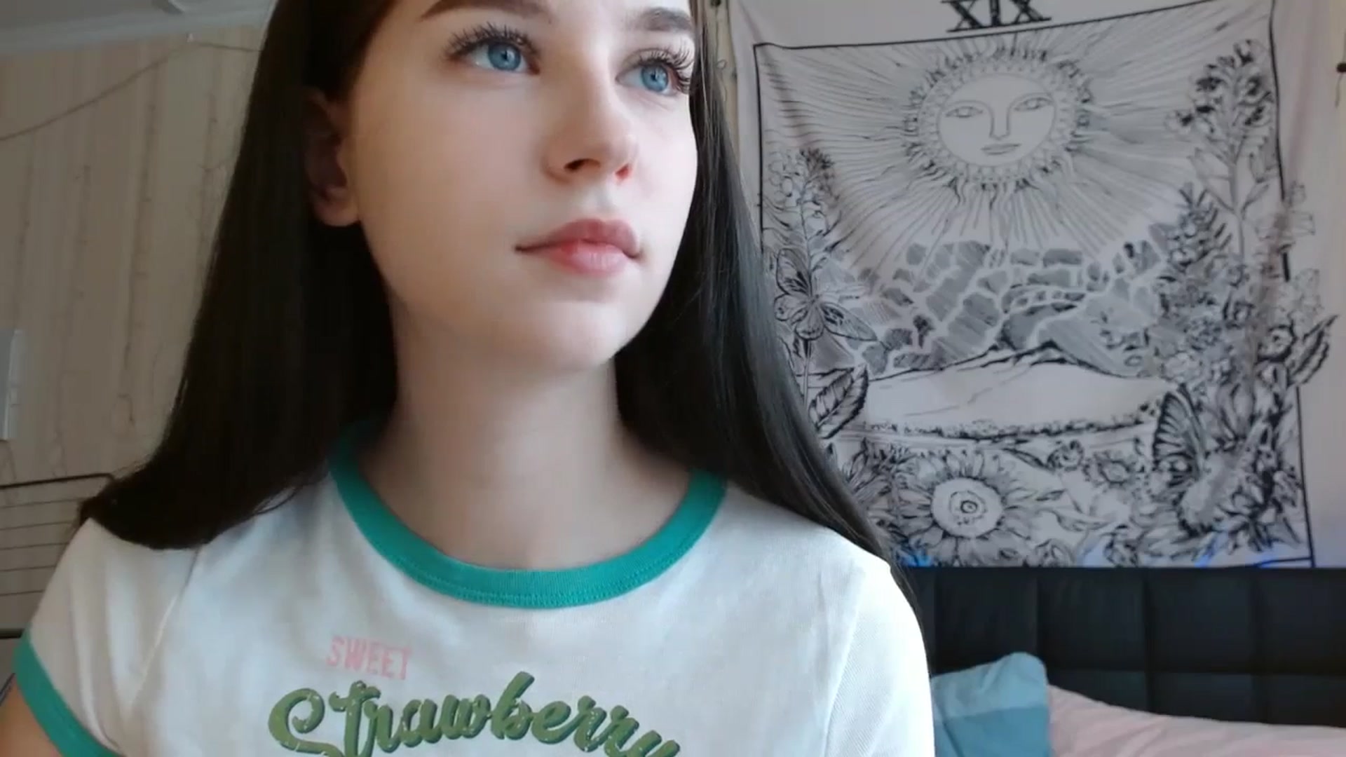Gallery image thumbnail from ElsieF_'s myfreecams stream on, 02/16/2024, 07:43 image 7 of 20