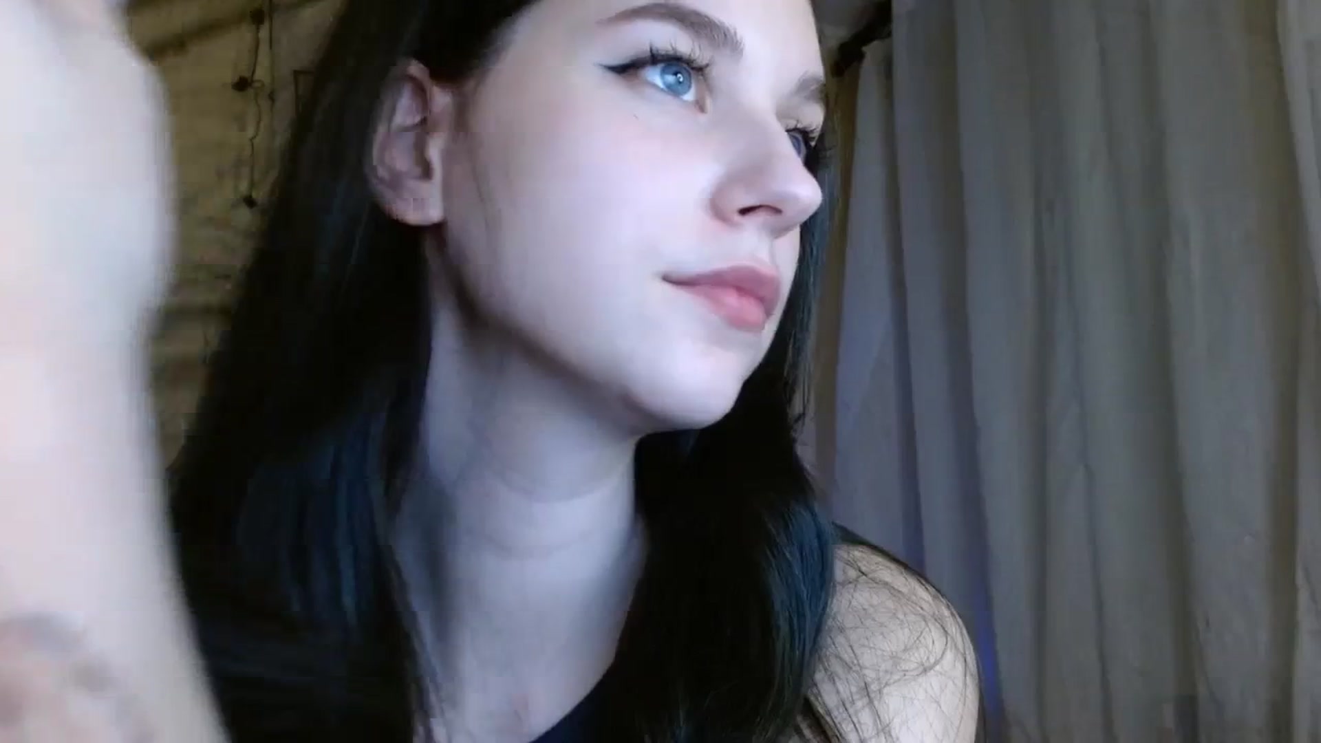 Gallery image thumbnail from ElsieF_'s myfreecams stream on, 03/16/2024, 18:05 image 10 of 20