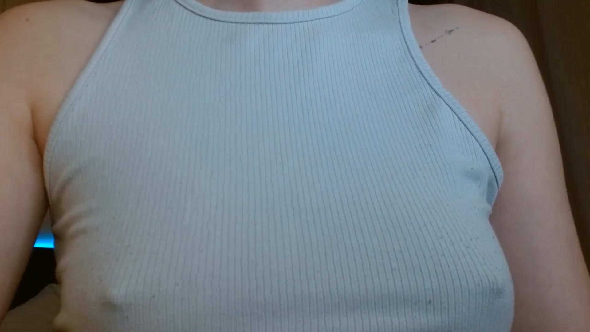 Gallery image thumbnail from ElsieF_'s myfreecams stream on, 04/27/2024, 17:46 image 6 of 20