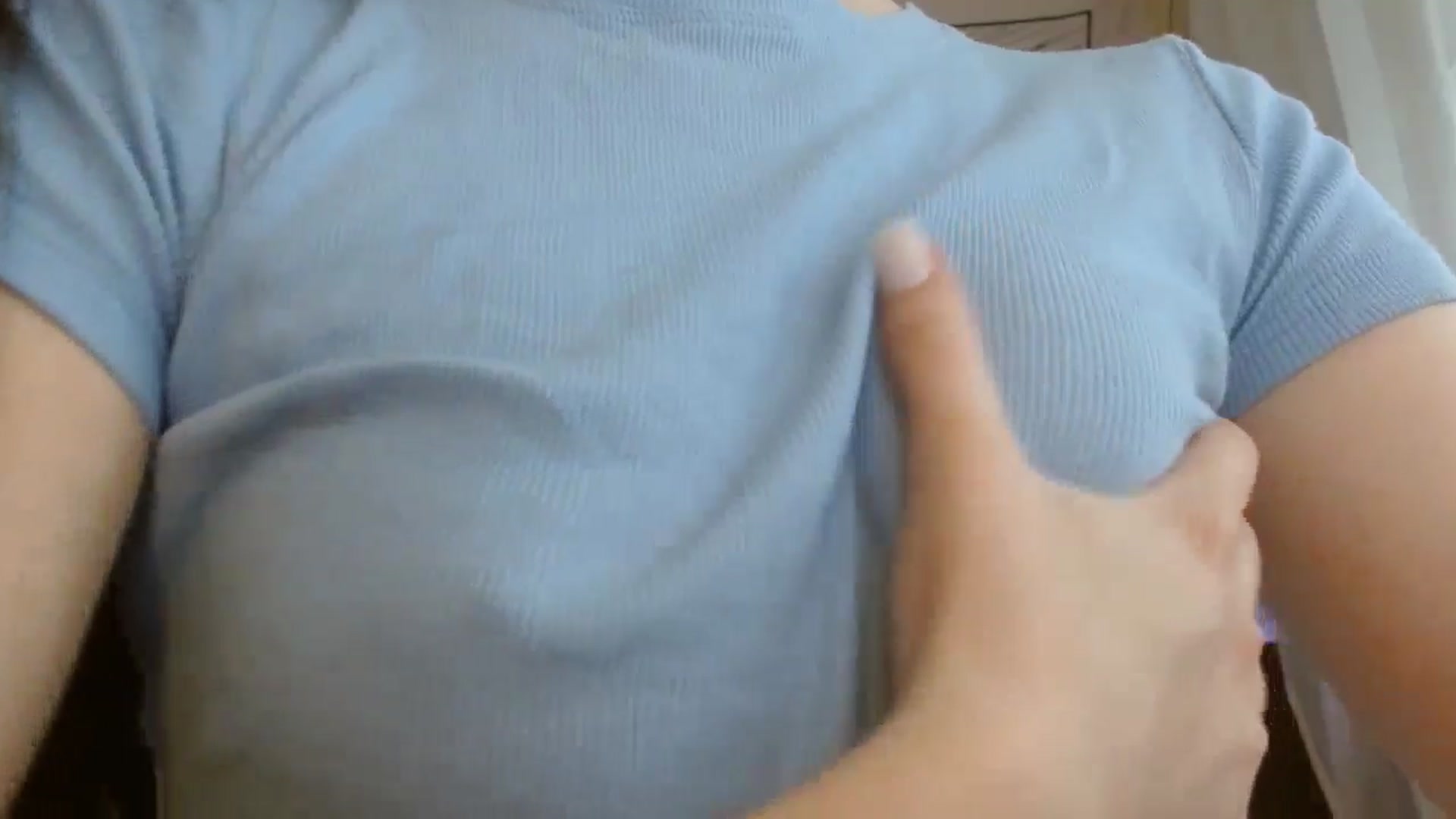 Gallery image thumbnail from ElsieF_'s myfreecams stream on, 04/29/2024, 08:49 image 17 of 20