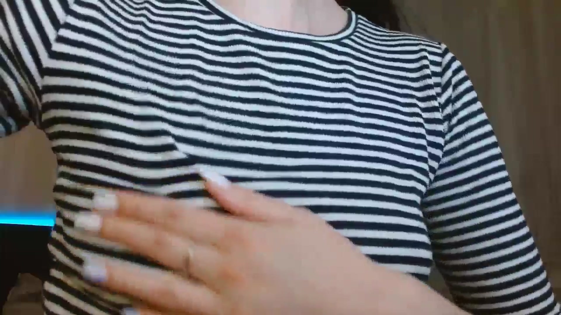 Gallery image thumbnail from ElsieF_'s myfreecams stream on, 05/02/2024, 19:07 image 10 of 20