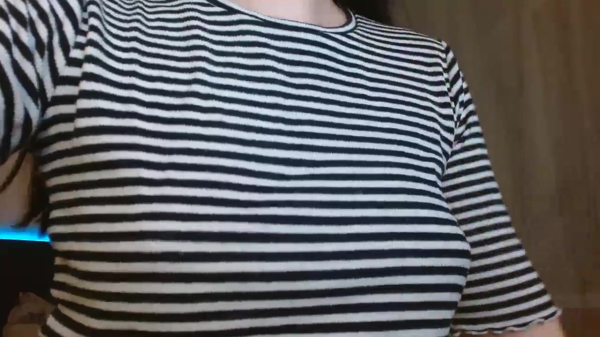 Gallery image thumbnail from ElsieF_'s myfreecams stream on, 05/02/2024, 19:07 image 12 of 20