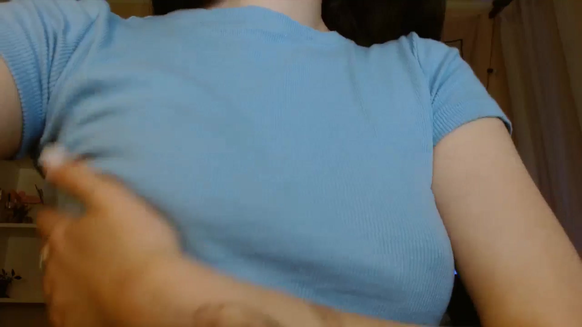 Gallery image thumbnail from ElsieF_'s myfreecams stream on, 05/10/2024, 19:35 image 17 of 20