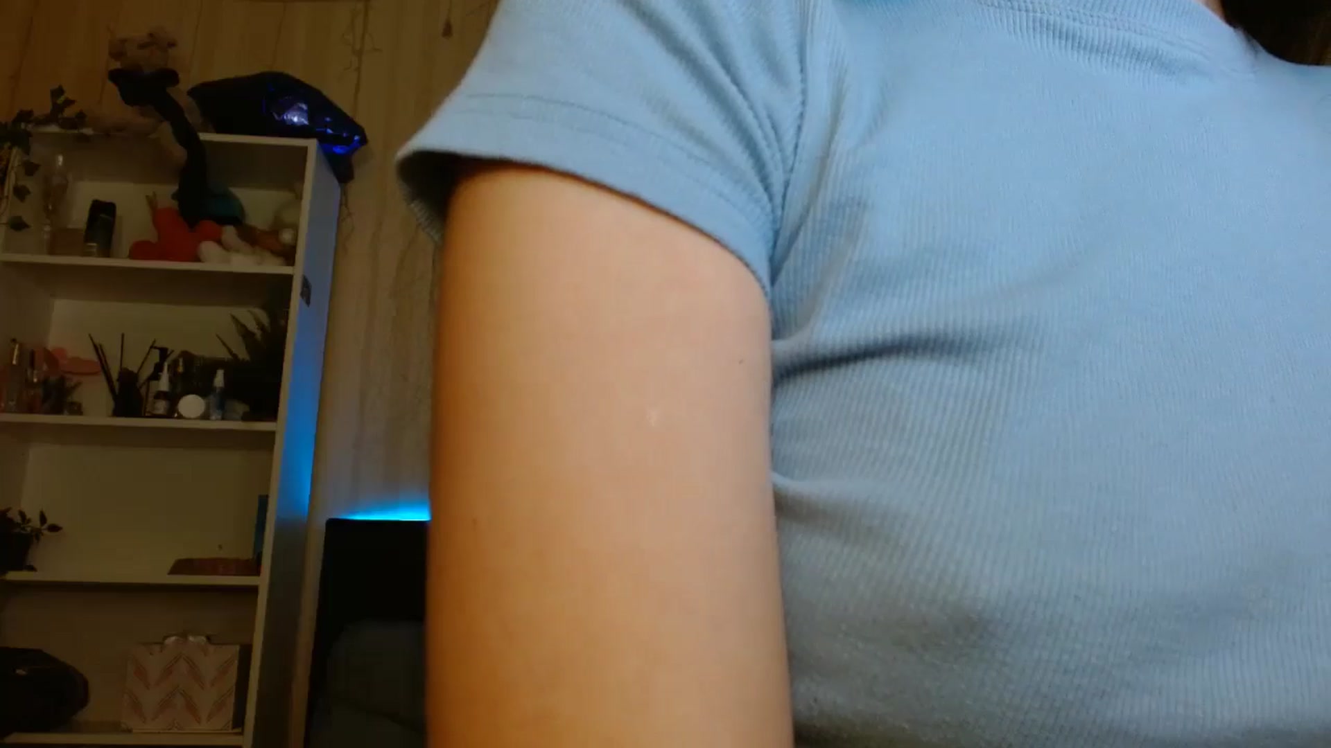 Gallery image thumbnail from ElsieF_'s myfreecams stream on, 05/10/2024, 21:20 image 18 of 20