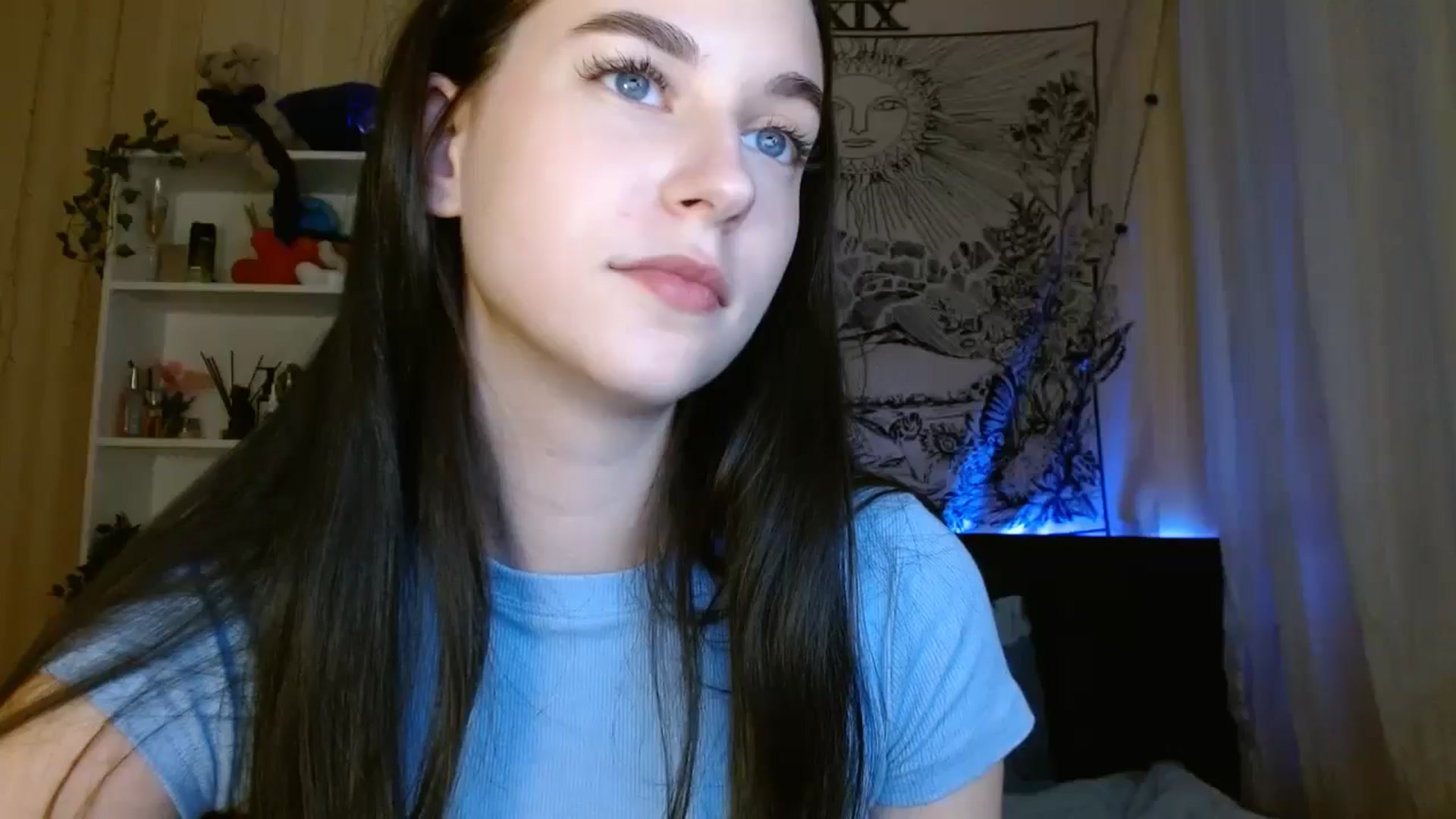 Gallery image thumbnail from ElsieF_'s myfreecams stream on, 05/10/2024, 21:20 image 7 of 20