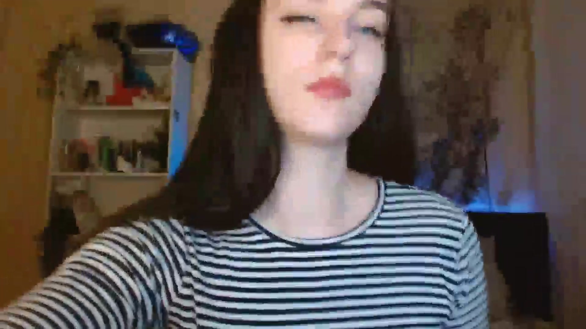 Gallery image thumbnail from ElsieF_'s myfreecams stream on, 05/12/2024, 19:16 image 9 of 20