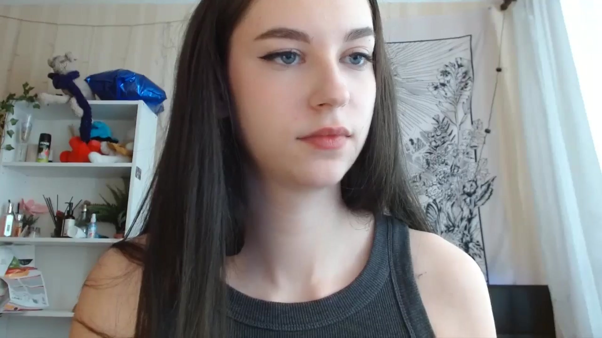 Gallery image thumbnail from ElsieF_'s myfreecams stream on, 05/13/2024, 07:04 image 3 of 20