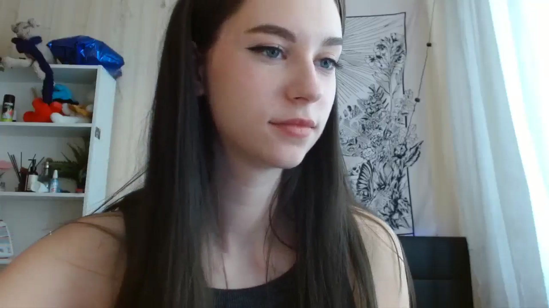 Gallery image thumbnail from ElsieF_'s myfreecams stream on, 05/13/2024, 07:04 image 17 of 20