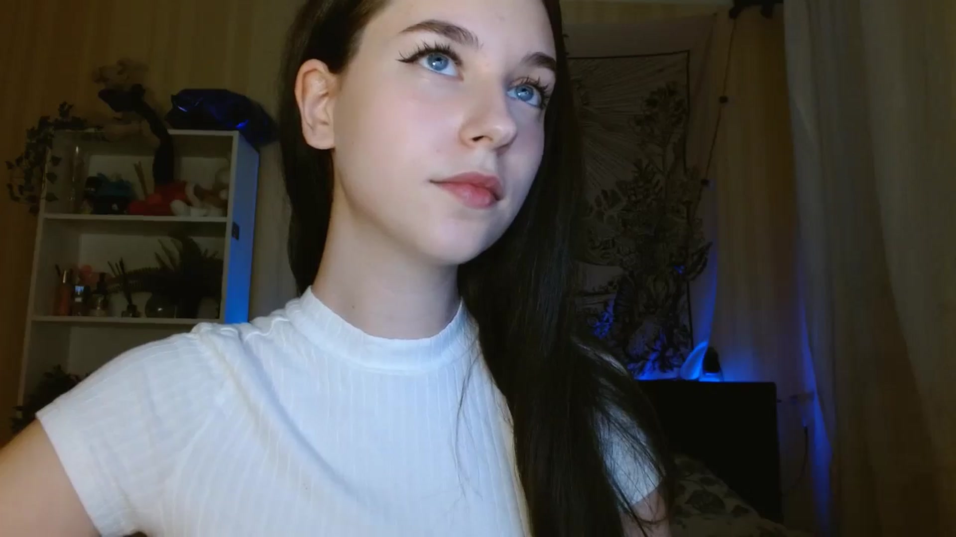 Gallery image thumbnail from ElsieF_'s myfreecams stream on, 05/14/2024, 17:50 image 19 of 20