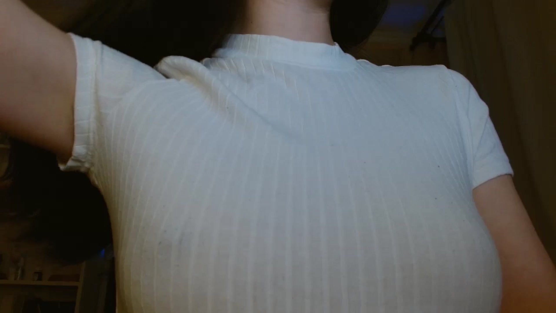 Gallery image thumbnail from ElsieF_'s myfreecams stream on, 05/14/2024, 18:13 image 12 of 20